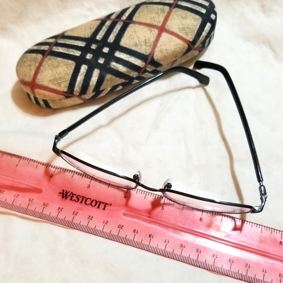 Host Pick 🎉NEW BURBERRY Glass Frames with Case - Picture 6 of 9